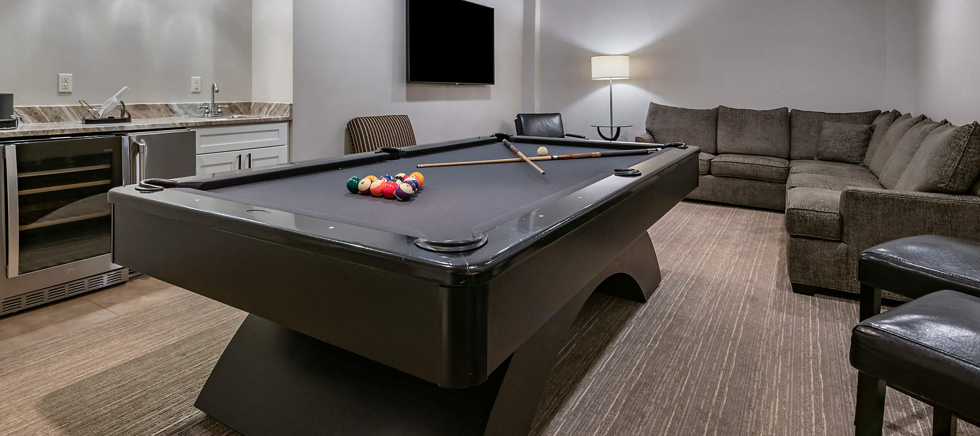 kiosk-DAY-daytona-seabreeze-4bed-presidential-gameroom1